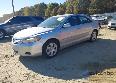 2007 Toyota Camry Le z USA, uszkodzony, nr VIN JTNBE46K173062795